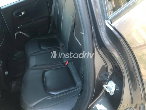 Jeep Renegade 2019 Gray Automatic Used for Sale in Greater Cairo ( Cairo + Giza) - 5