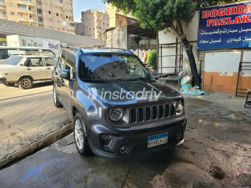 Jeep Renegade 2019 Gray Automatic Used for Sale in Greater Cairo ( Cairo + Giza) - 8