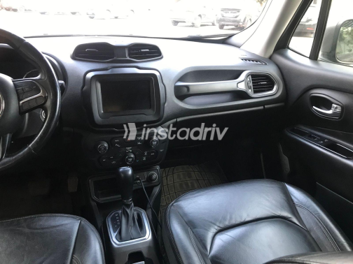 Jeep Renegade 2019 Gray Automatic Used for Sale in Greater Cairo ( Cairo + Giza) - 9