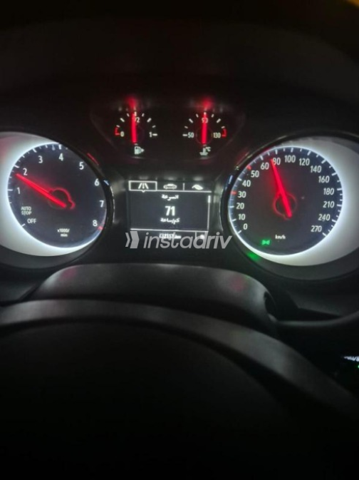 Opel Insignia 2018 Black Automatic Used for Sale in Cairo - 1