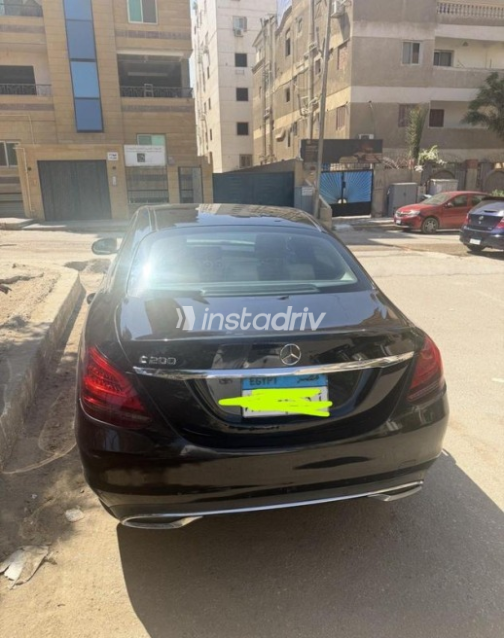 مرسيدس 200 2019 أسود أوتوماتيك مستعملة للبيع في القاهرة - 1