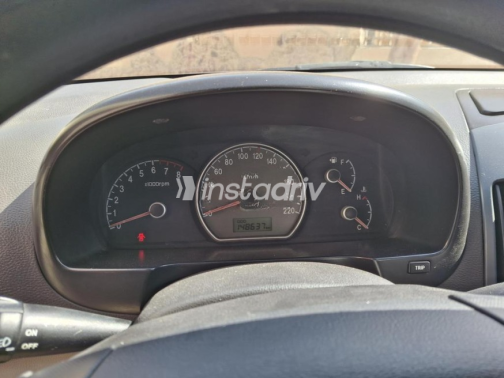Hyundai Elantra 2007 Eggplant Manual Used for Sale in Maadi - 4