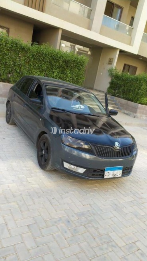 Skoda Rapid Spaceback 2015 Silver Automatic Used for Sale in Alexandria - 3