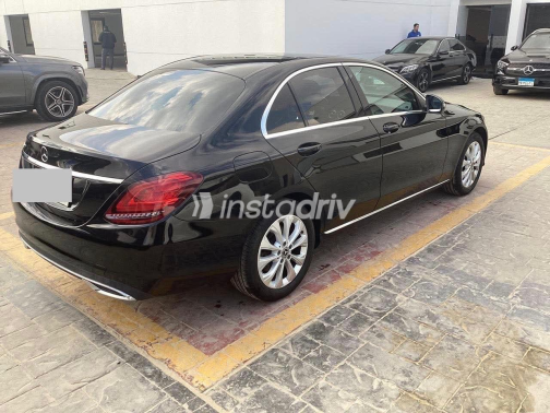 Mercedes C 180 2019 Black Automatic Used for Sale in Greater Cairo ( Cairo + Giza) - 2