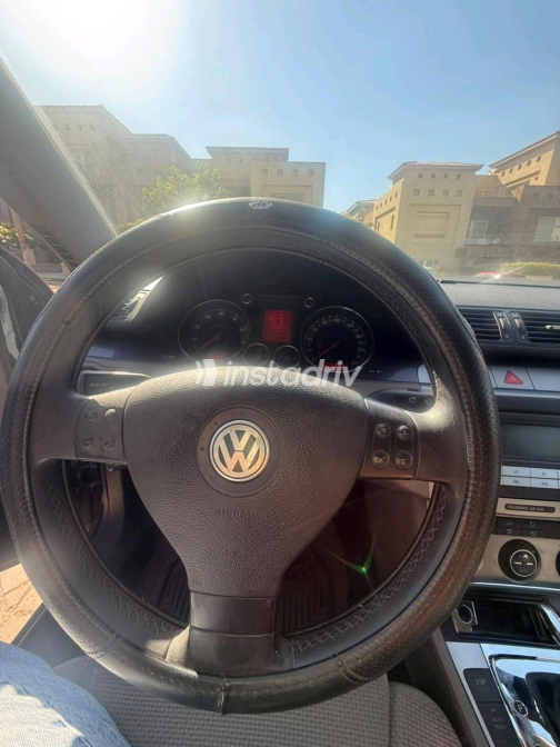 Volkswagen Passat 2007 Black Automatic Used for Sale in Greater Cairo ( Cairo + Giza) - 1