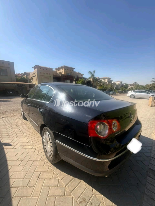 Volkswagen Passat 2007 Black Automatic Used for Sale in Greater Cairo ( Cairo + Giza) - 7