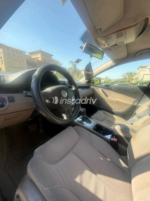 Volkswagen Passat 2007 Black Automatic Used for Sale in Greater Cairo ( Cairo + Giza) - 8