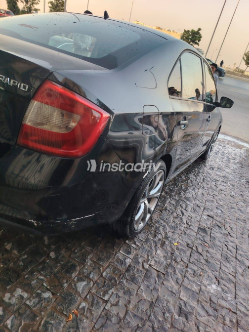 Skoda Rapid 2013 Black Automatic Used for Sale in Greater Cairo ( Cairo + Giza) - 5
