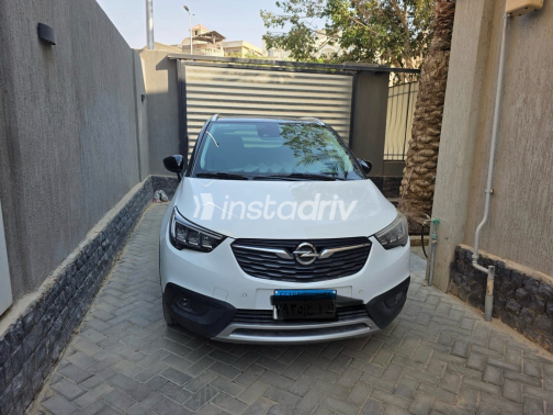 Opel Crossland 2020 White Automatic Used for Sale in Greater Cairo ( Cairo + Giza) - 2