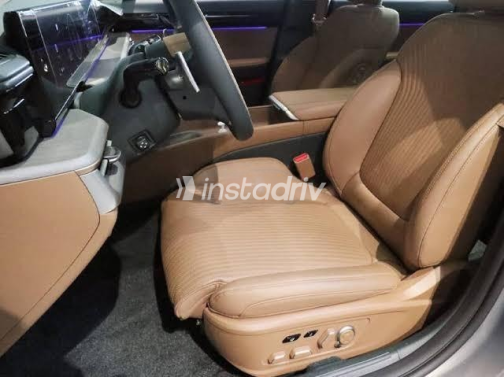 Hyundai Azera 2024 White Automatic Used for Sale in Cairo - 3