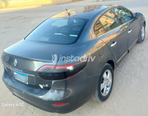 Renault Fluence 2013 White Automatic Used for Sale in 10th of Ramadan - 4