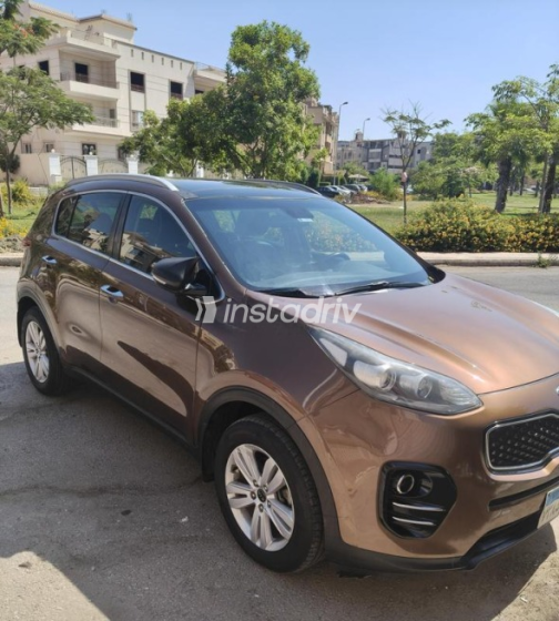 Kia Sportage 2017 Bronze Automatic Used for Sale in Sheikh Zayed City - 5