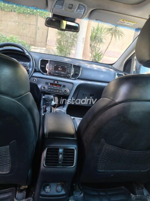 Kia Sportage 2017 Bronze Automatic Used for Sale in Sheikh Zayed City - 7