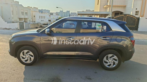 هيونداي كريتا اس يو 2  2024 رمادي غامق أوتوماتيك مستعملة للبيع في المنيا‎ - 3
