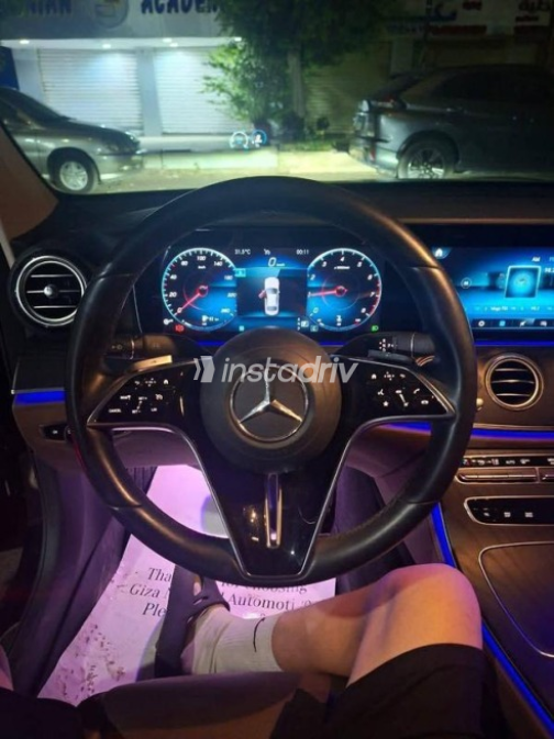 مرسيدس E 200 2023 أسود أوتوماتيك مستعملة للبيع في مدينة نصر - 10
