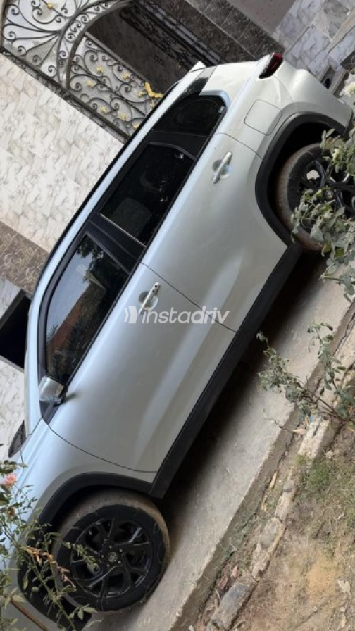 Toyota Urban Cruiser 2023 Silver Automatic Used for Sale in Giza - 3