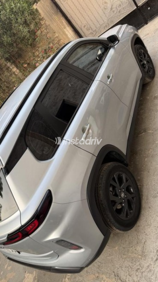 Toyota Urban Cruiser 2023 Silver Automatic Used for Sale in Giza - 4