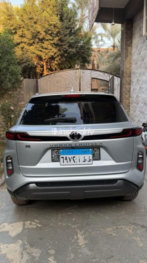Toyota Urban Cruiser 2023 Silver Automatic Used for Sale in Giza - 5