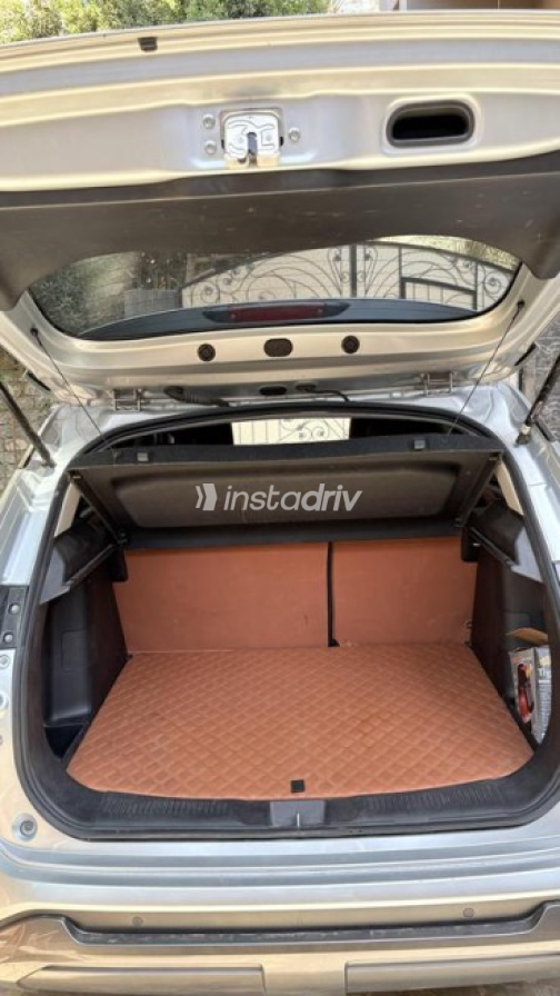 Toyota Urban Cruiser 2023 Silver Automatic Used for Sale in Giza - 7