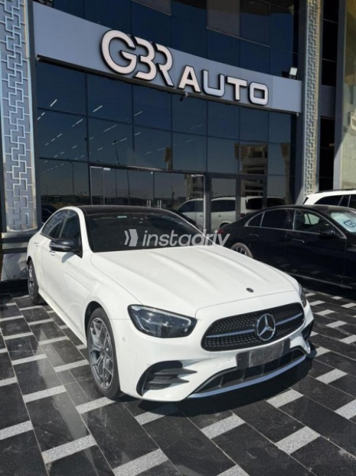مرسيدس E 300 2021 أبيض أوتوماتيك مستعملة للبيع في القاهرة - 2