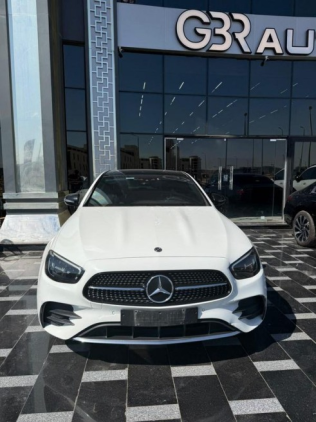 مرسيدس E 300 2021 أبيض أوتوماتيك مستعملة للبيع في القاهرة