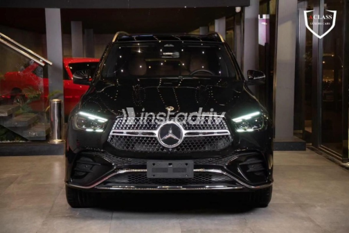 مرسيدس GLE 2025 أسود أوتوماتيك مستعملة للبيع في مدينة الشيخ زايد - 3