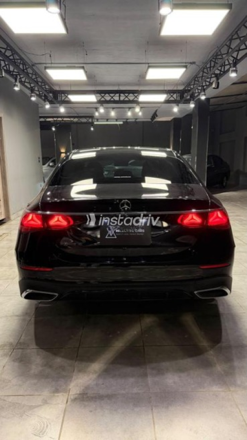 Mercedes E 200 2025 Black Automatic Used for Sale in Cairo - 5