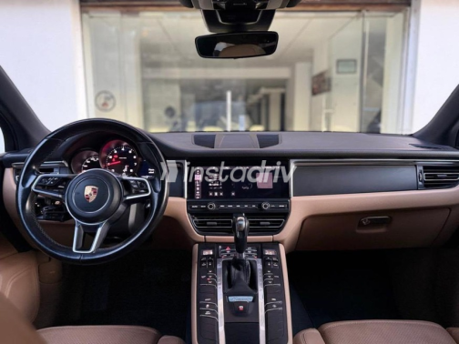 Porsche Macan 2020 Gray Automatic Used for Sale in Nasr city - 4