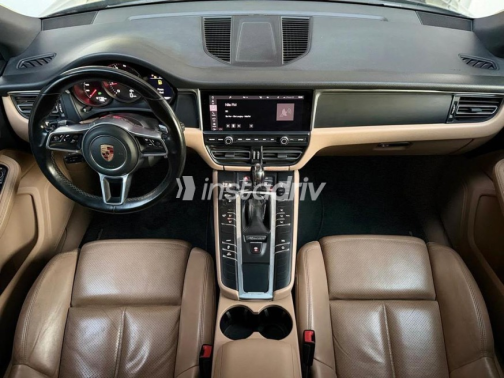 Porsche Macan 2020 Gray Automatic Used for Sale in Nasr city - 10