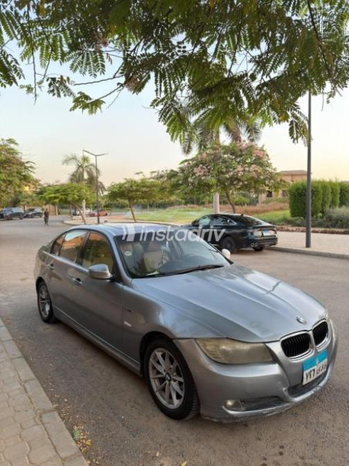 BMW 320 2011 Silver Automatic Used for Sale in 6 October - 2