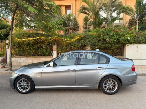BMW 320 2011 Silver Automatic Used for Sale in 6 October - 3