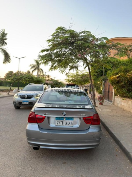 BMW 320 2011 Silver Automatic Used for Sale in 6 October - 4
