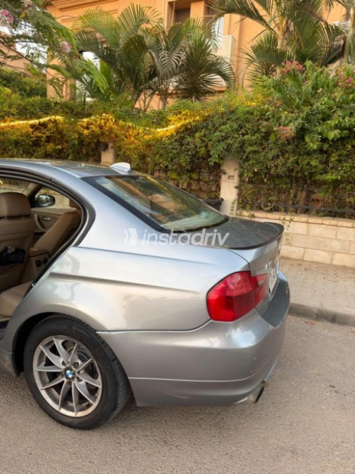 BMW 320 2011 Silver Automatic Used for Sale in 6 October - 9