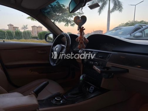 BMW 320 2011 Silver Automatic Used for Sale in 6 October - 10