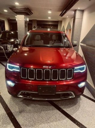 Jeep Grand Cherokee 2022 Red Automatic Used for Sale in Cairo