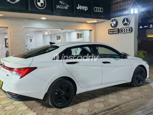 Hyundai Elantra 2022 White Automatic Used for Sale in 6 October - 4