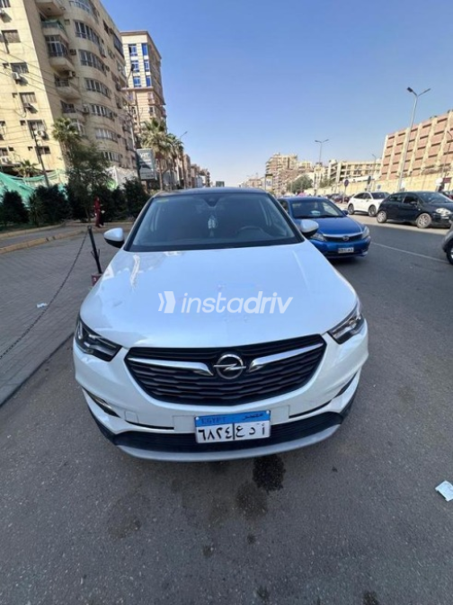 اوبل جراند لاند 2020 أبيض أوتوماتيك مستعملة للبيع في القاهرة - 3