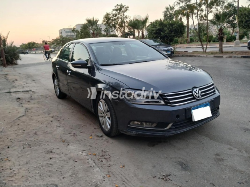 Volkswagen Passat 2015 Silver Automatic Used for Sale in Cairo - 5