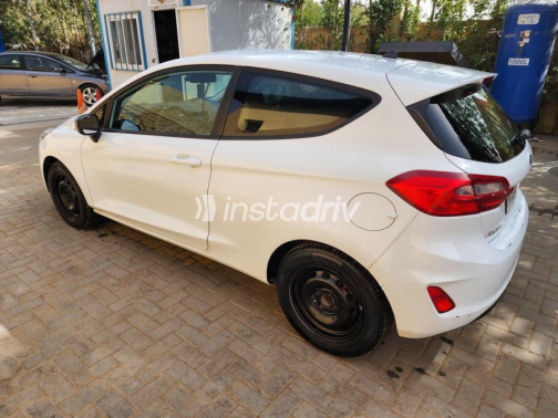 Ford Fiesta 2019 White Manual Used for Sale in Alexandria - 5