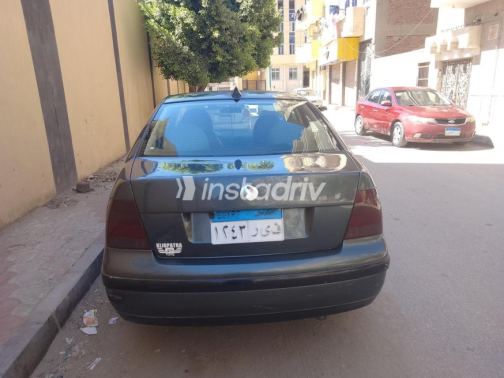 Volkswagen Bora 2002 Dark Gray Automatic Used for Sale in 6 October - 5