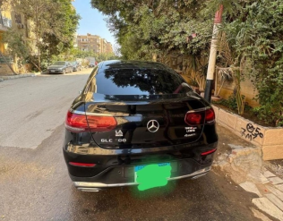 مرسيدس GLC 300 2022 أسود أوتوماتيك مستعملة للبيع في 6 أكتوبر