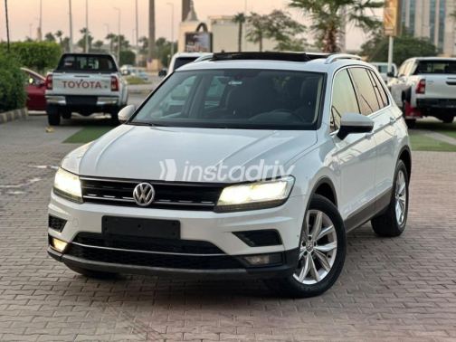 Volkswagen Tiguan 2020 White Automatic Used for Sale in 6 October - 6