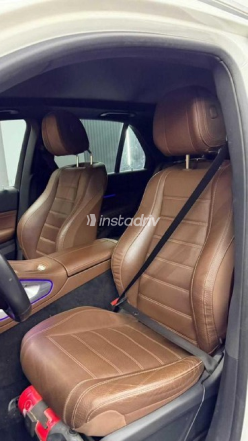 Mercedes GLE 450 2024 White Automatic Used for Sale in Cairo - 7