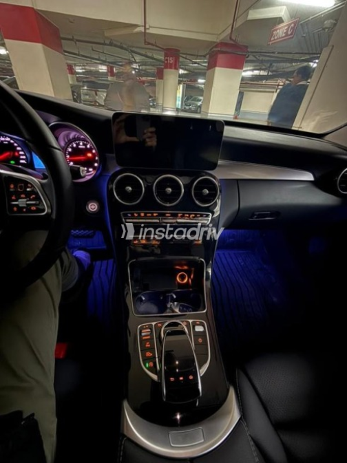 Mercedes C 180 2020 Black Automatic Used for Sale in Alexandria - 3