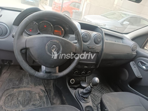 Renault Duster 2015 Black Manual Used for Sale in Maadi - 7