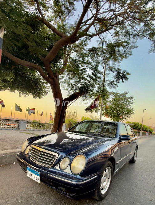 Mercedes E 240 2000 White Automatic Used for Sale in Greater Cairo ( Cairo + Giza) - 2