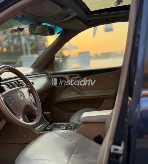 Mercedes E 240 2000 White Automatic Used for Sale in Greater Cairo ( Cairo + Giza) - 4