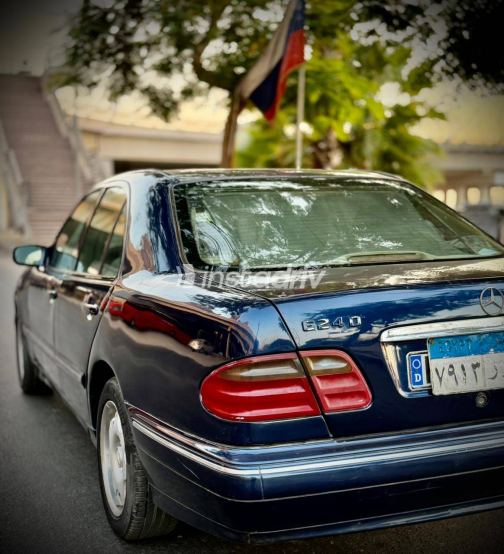 Mercedes E 240 2000 White Automatic Used for Sale in Greater Cairo ( Cairo + Giza) - 8