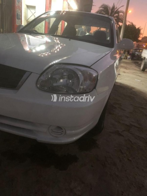 Hyundai Verna 2010 White Manual Used for Sale in Abu Hummus - 8