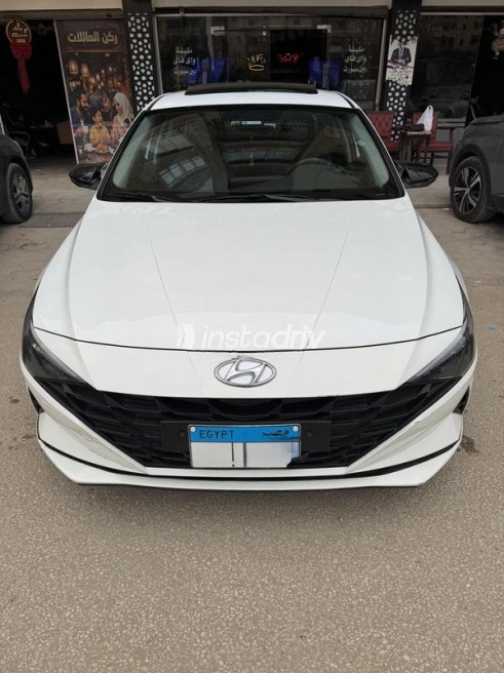 Hyundai Elantra CN7 2022 White Automatic Used for Sale in Cairo - 1